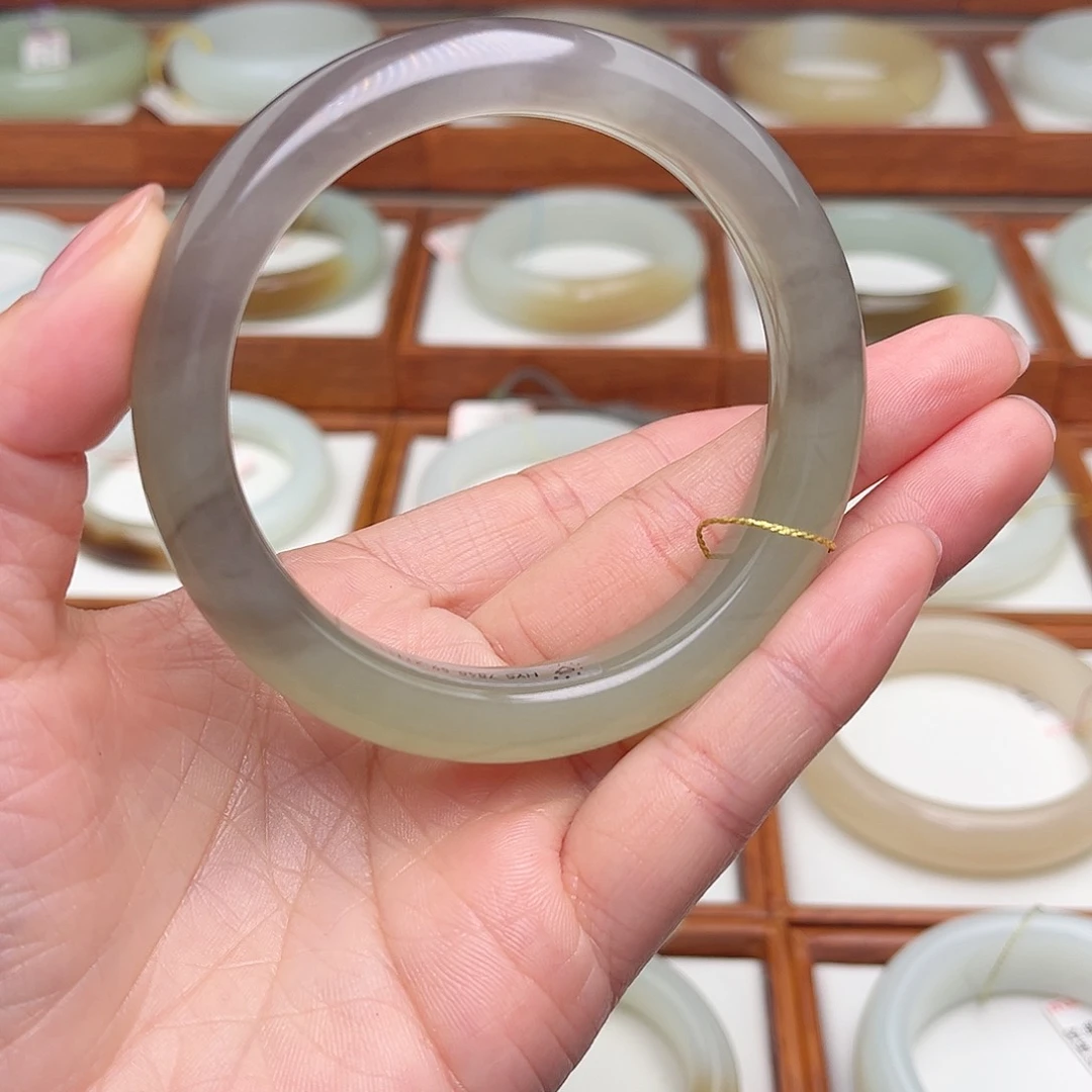 和田玉手镯未镶嵌58.7