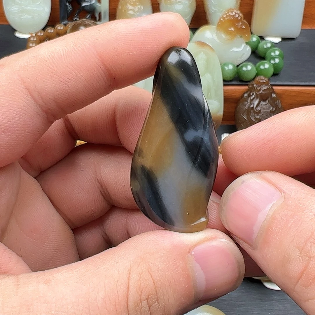 和田玉（糖玉）颈饰未镶嵌C****