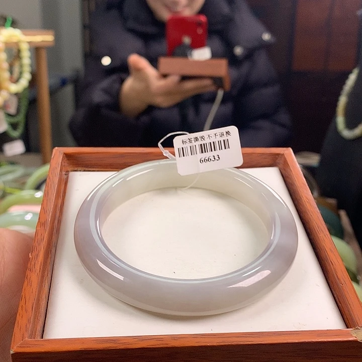 和田玉手镯未镶嵌57/58