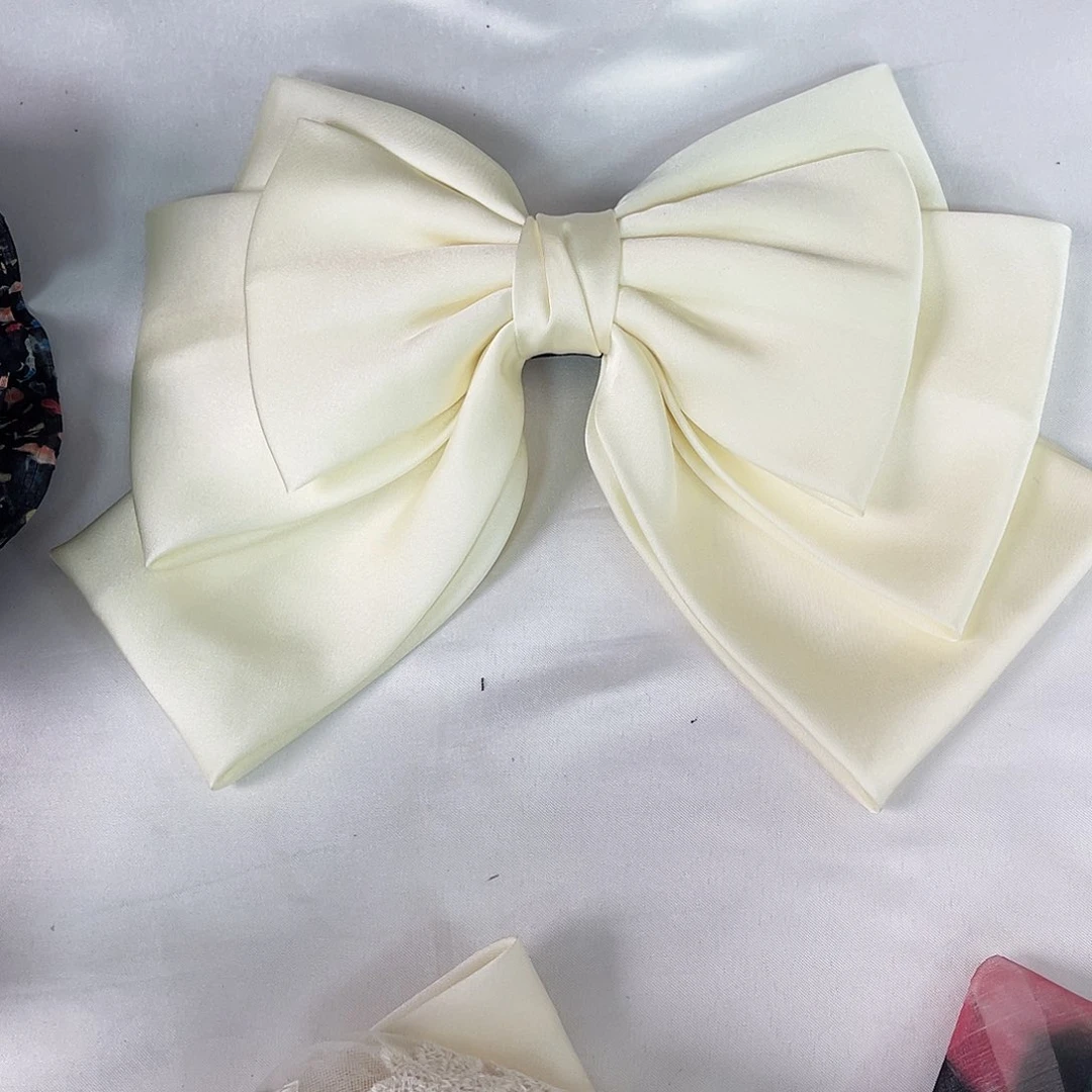 皮质铁合金蝴蝶结发夹