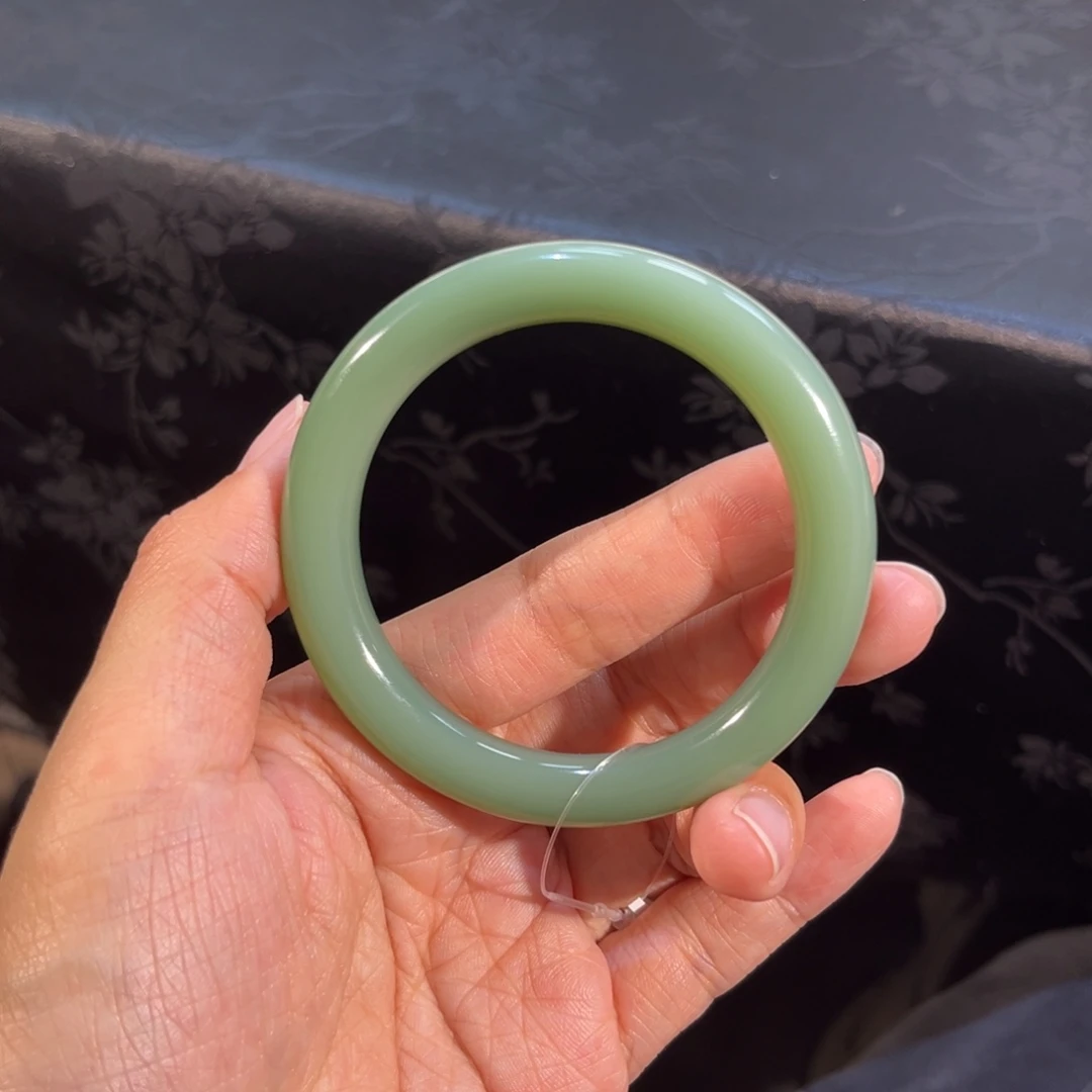 和田玉未镶嵌手镯  「猫眼鸭蛋青」6.88万平替款 无结构