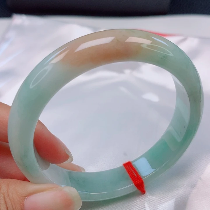 *****翡翠手镯未镶嵌55圈