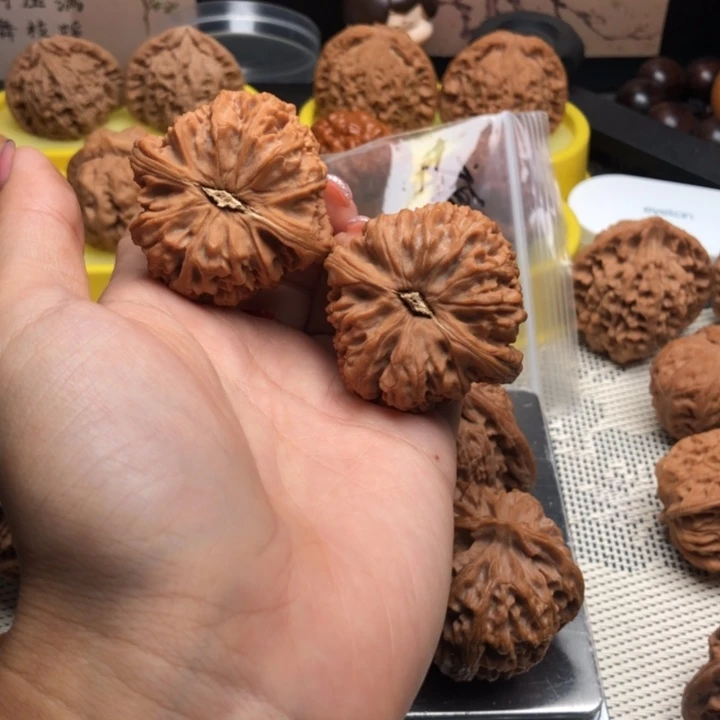 大***人文玩核桃吊坠43南江全品