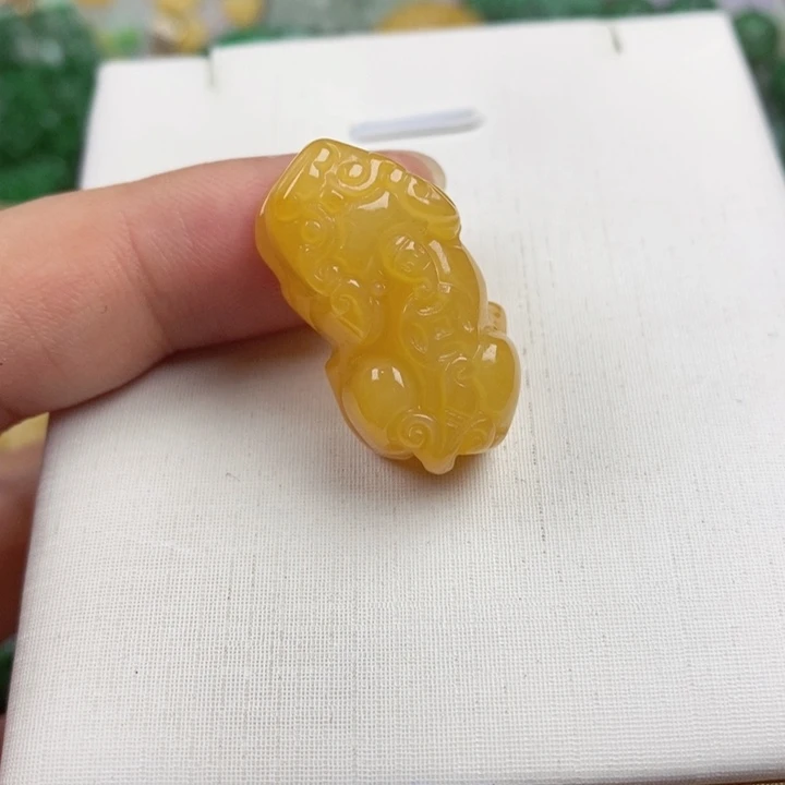 吊坠(赠链)未镶嵌翡翠
