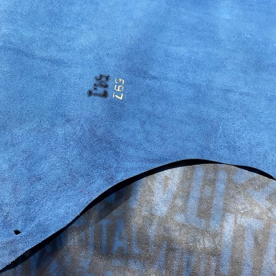 皮革蓝色头层牛皮