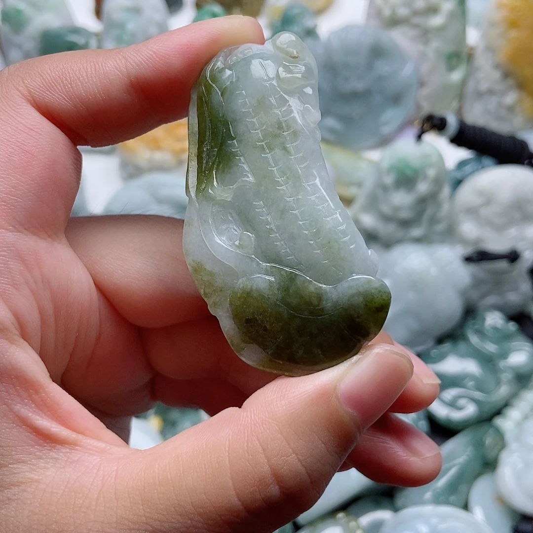 翡翠未镶嵌吊坠(不含链)1