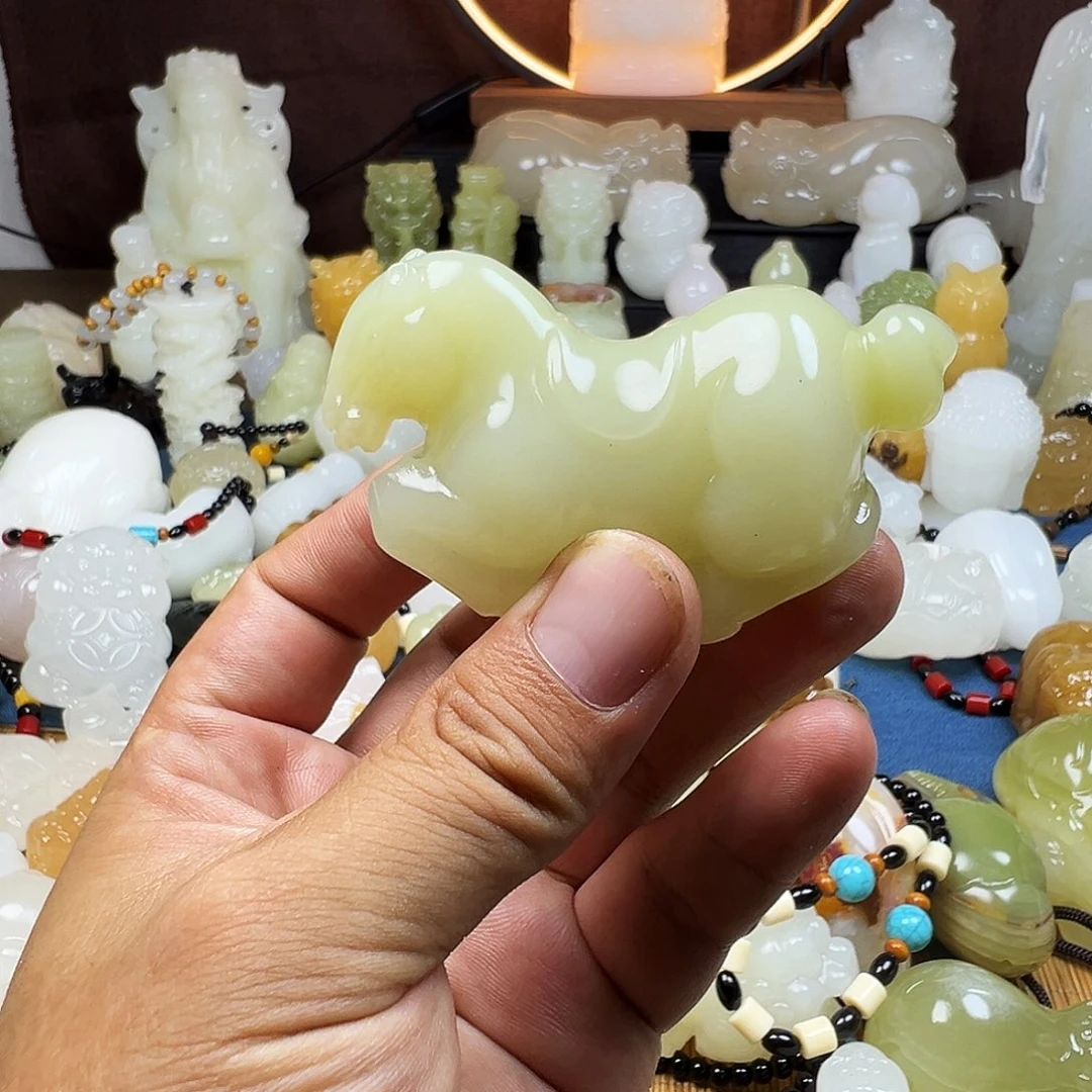 石材多***肉手工雕刻马手把