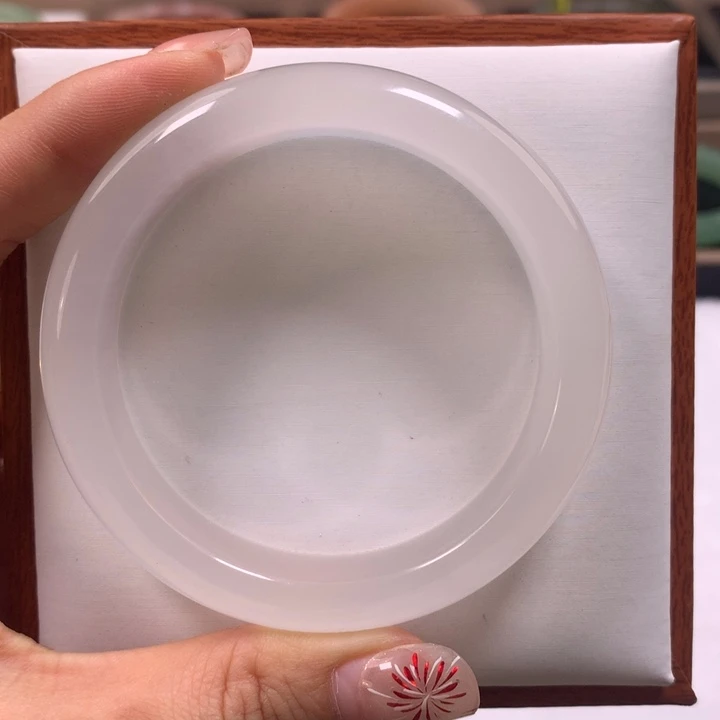 石英质玉手镯未镶嵌G**l