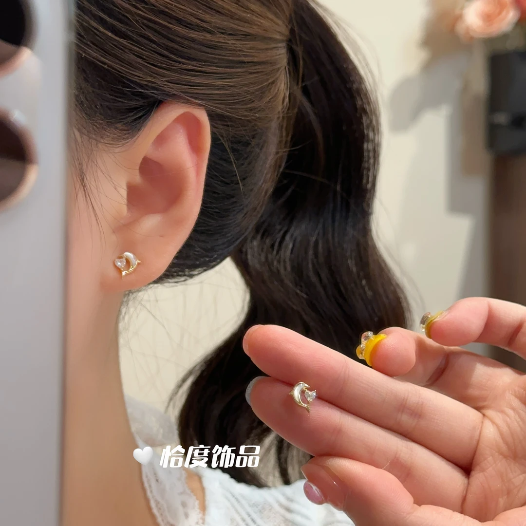 【恰度】精致小巧小海豚爱心耳钉