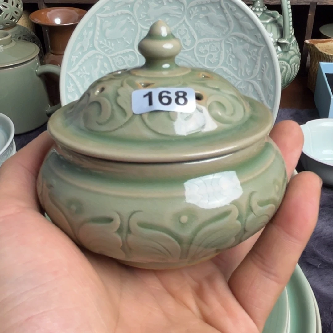 瓷手工镂空香炉 168 号特价