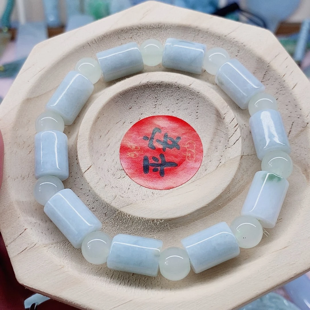 颈饰未镶嵌翡翠天然