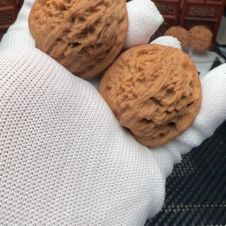 文玩核桃吊坠全品红狮子39尺2号福利