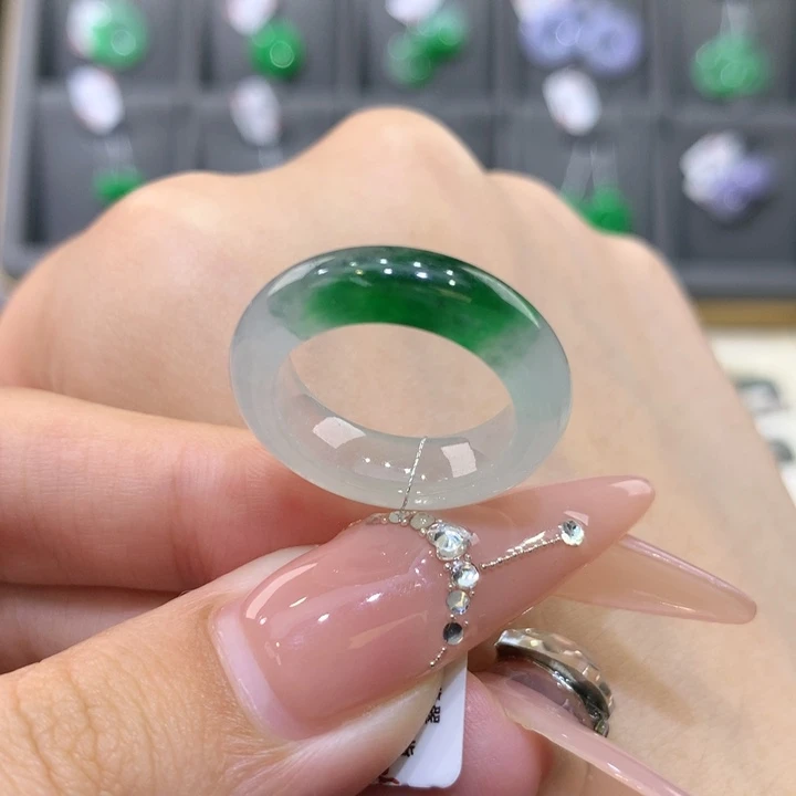 未镶嵌戒指翡翠10