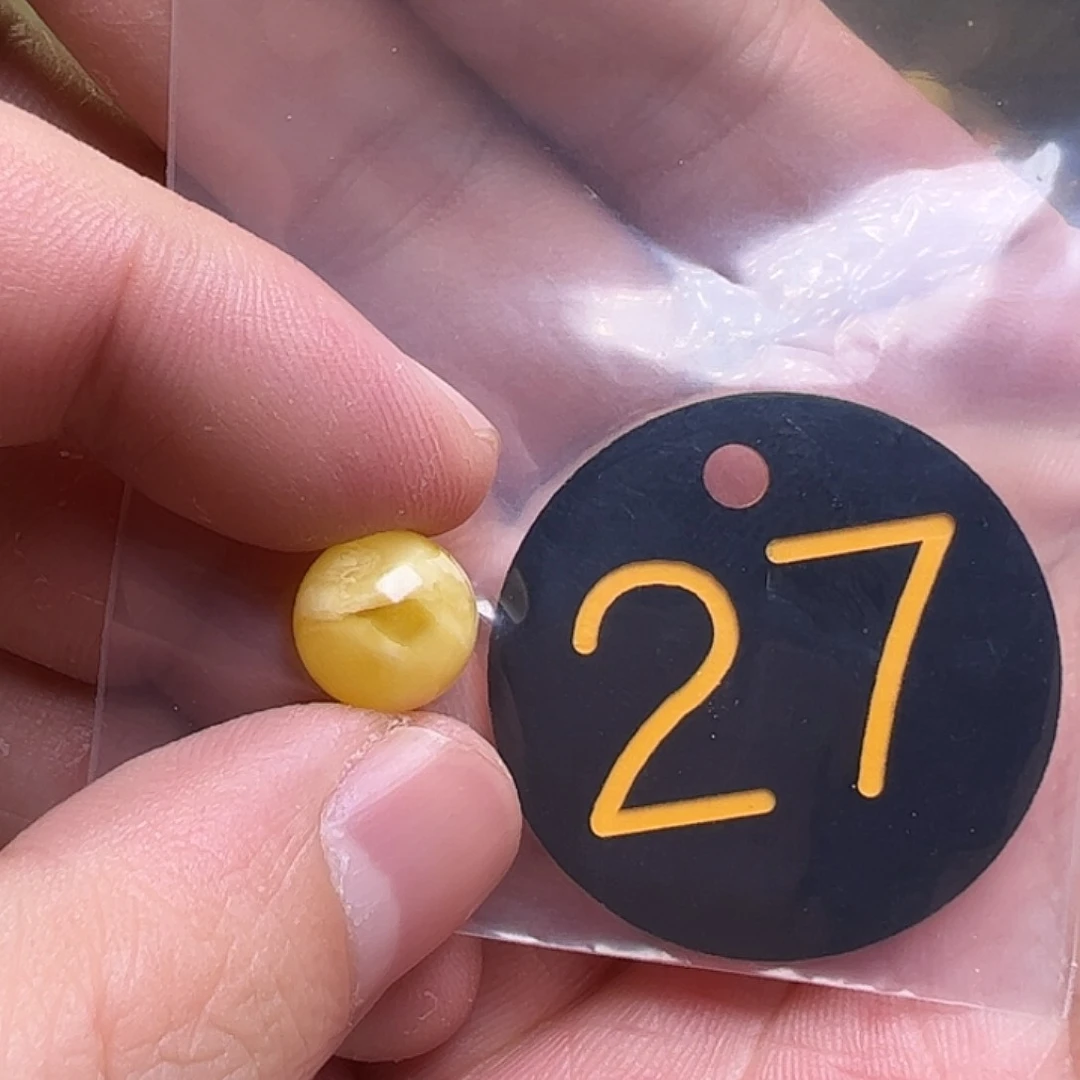 蜜蜡未镶嵌珠宝奇石11mm微瑕疵