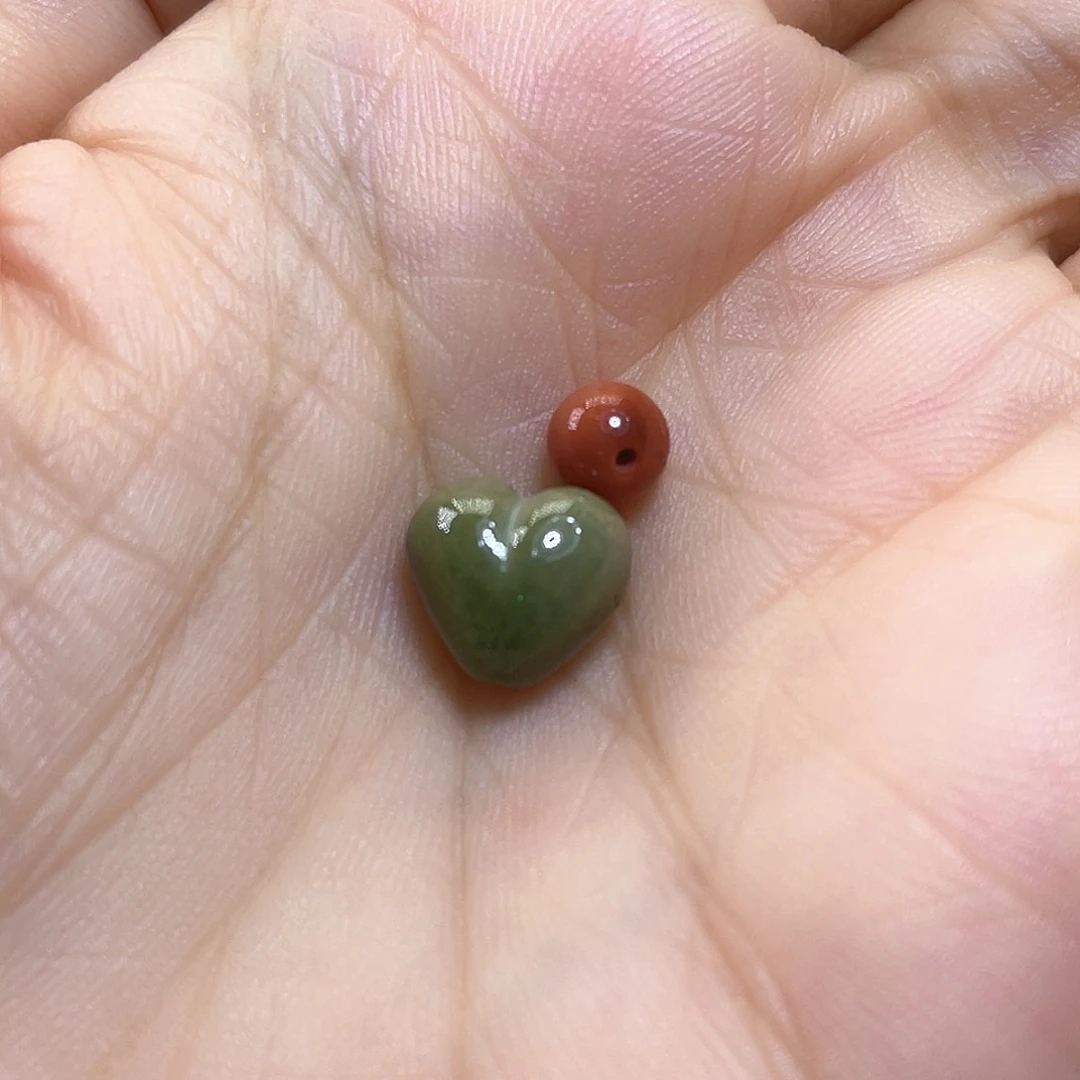 南红玛瑙配饰未镶嵌