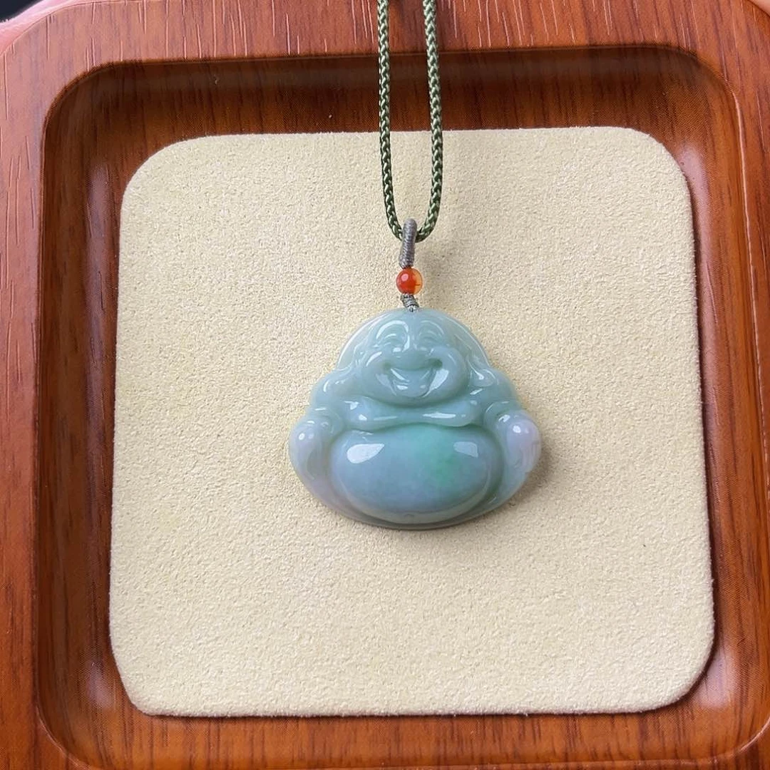 翡翠未镶嵌颈饰佛公