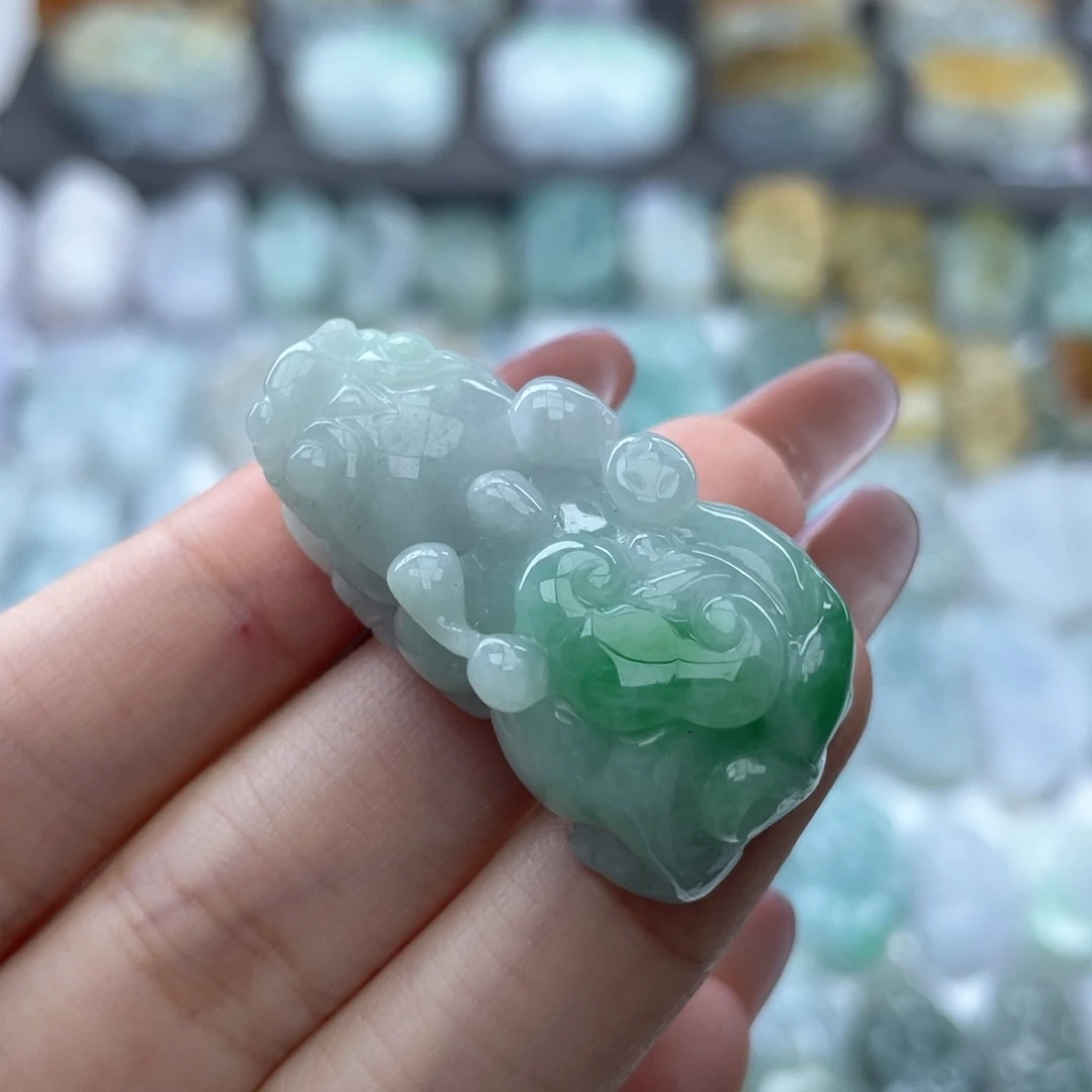 颈饰未镶嵌翡翠貔貅