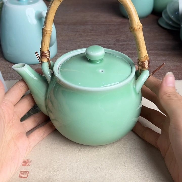 龙泉云间青瓷小米茶器