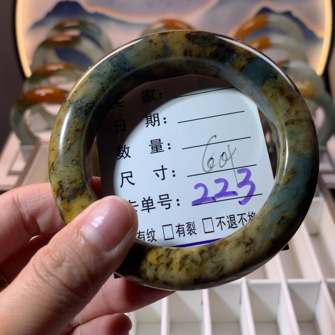 【闪购商品】蛇纹石玉手镯未镶嵌