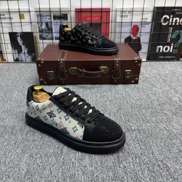 欧洲站男鞋2025春季新款板鞋鞋男士潮流百搭休闲鞋舒适透气百搭