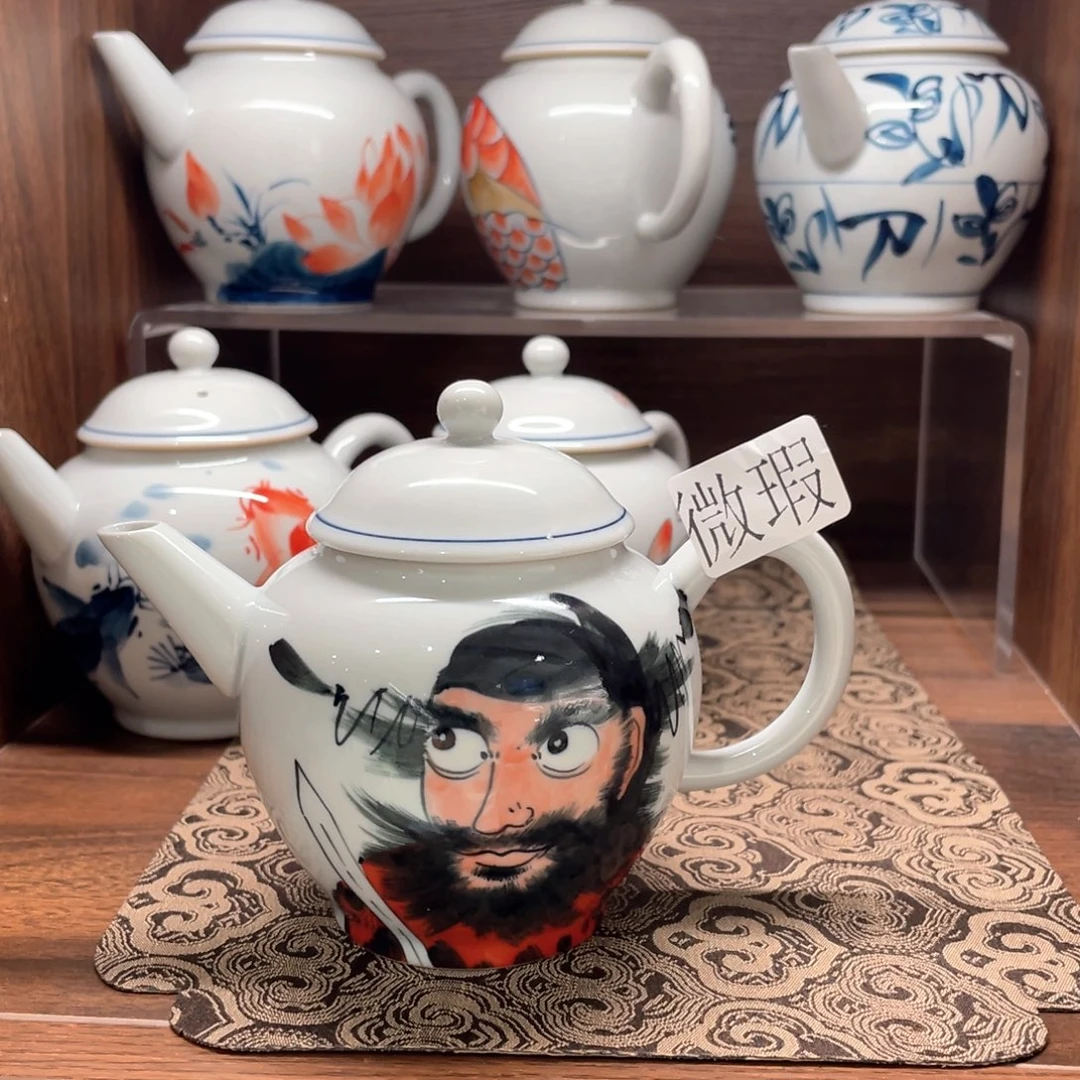 釉下手绘茶具微瑕