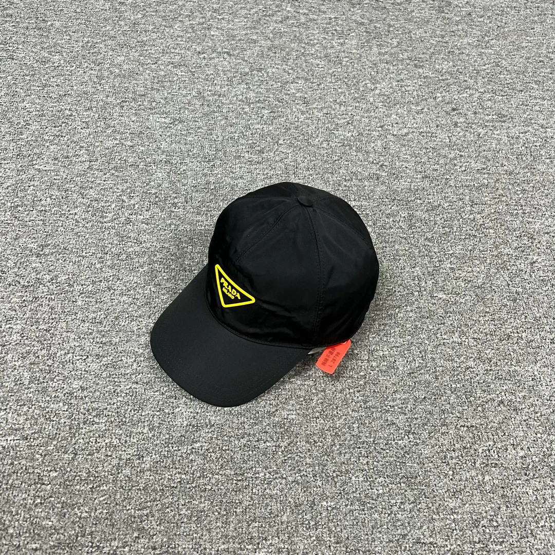 99新 Prada/普拉达 黄色三角标字母logo 棒球帽 M码 99新