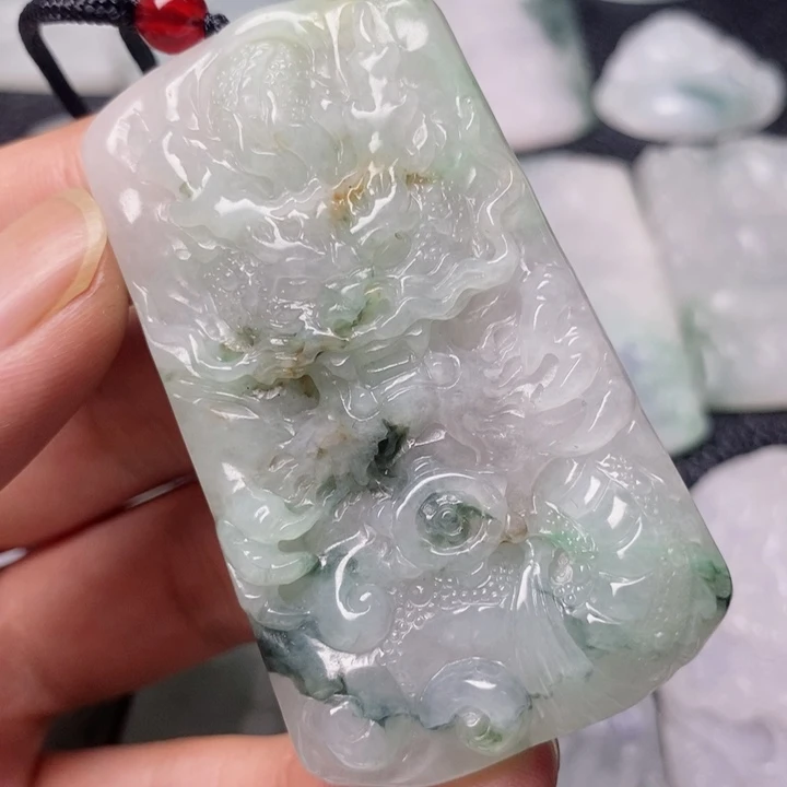 翡翠未镶嵌颈饰天然翡翠A货
