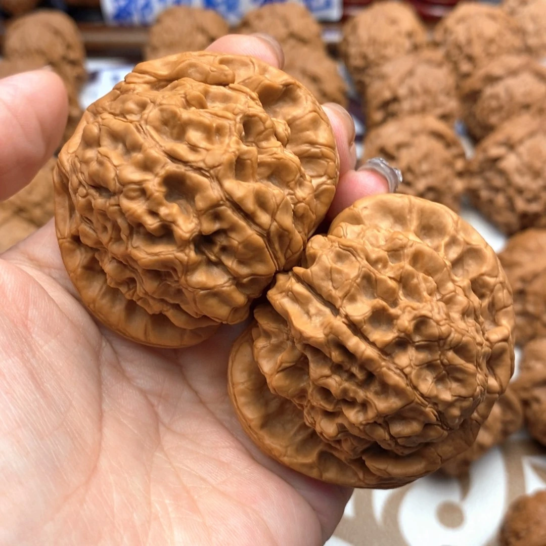 【闪购商品】文玩核桃把件54尺龙鼎