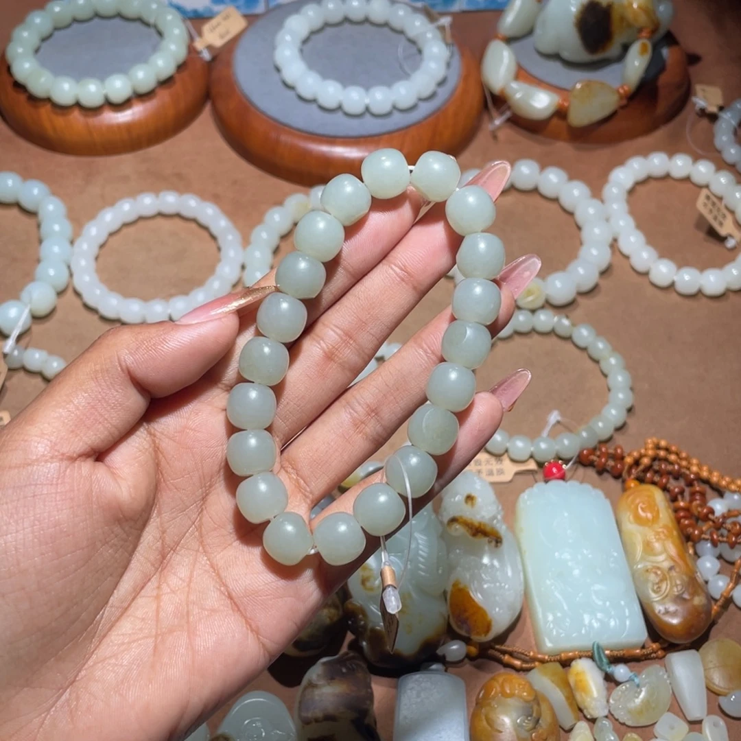 和田玉未镶嵌手链