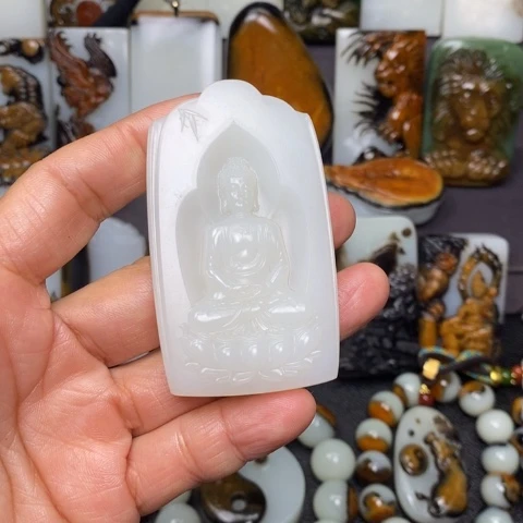 鳯***凰和田玉未镶嵌颈饰