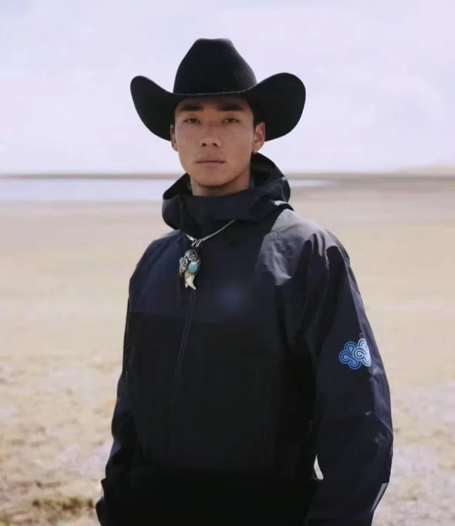 (A)2025松赞联名纳木错蓝户外硬壳冲锋衣长袖夹克（煌）