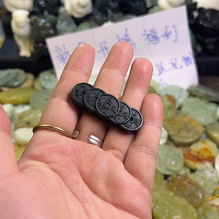 蛇纹石玉未镶嵌项链