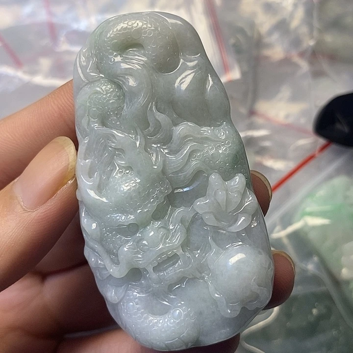 翡翠未镶嵌颈饰天然翡翠A货