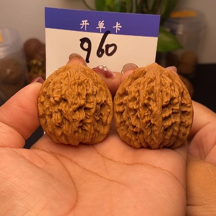 吊坠桃核虎头39无刀痕s