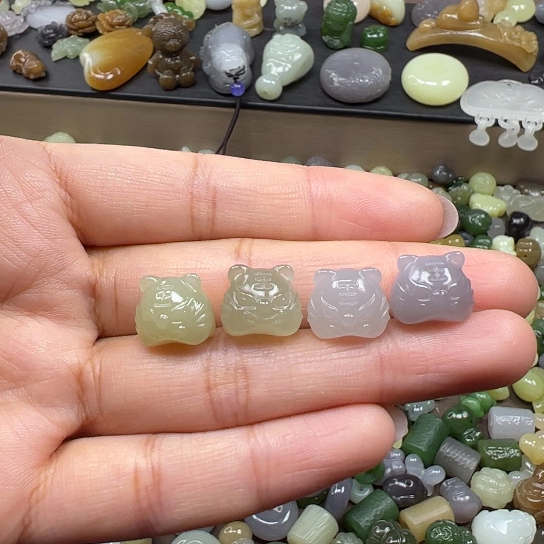 和田玉未镶嵌颈饰98一个多样性发其一