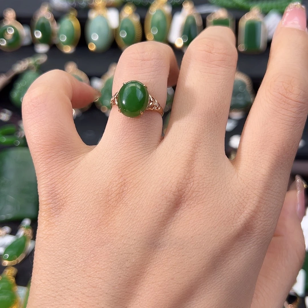 和田玉18K金镶嵌戒指