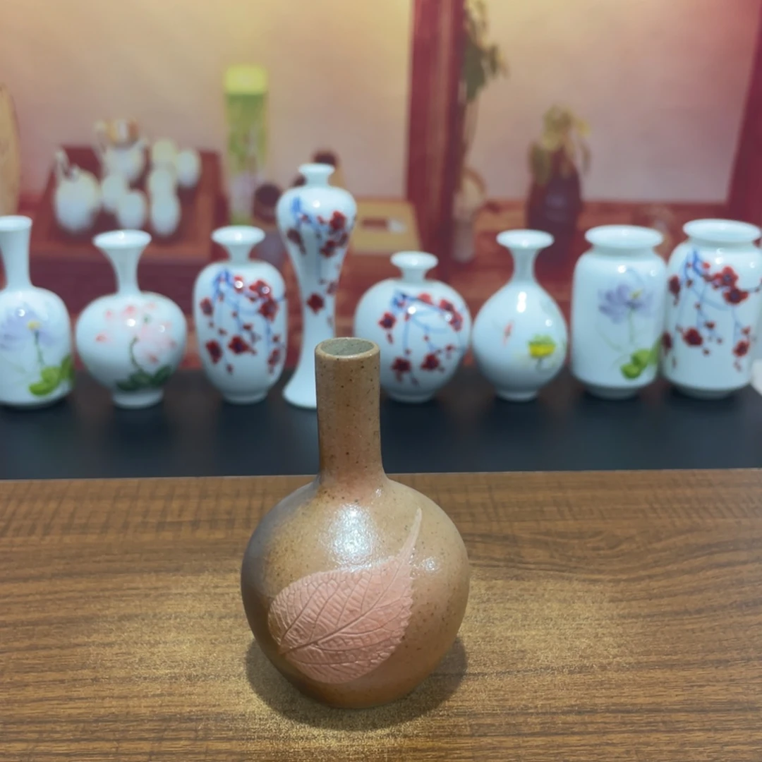 景德镇小花瓶等着你