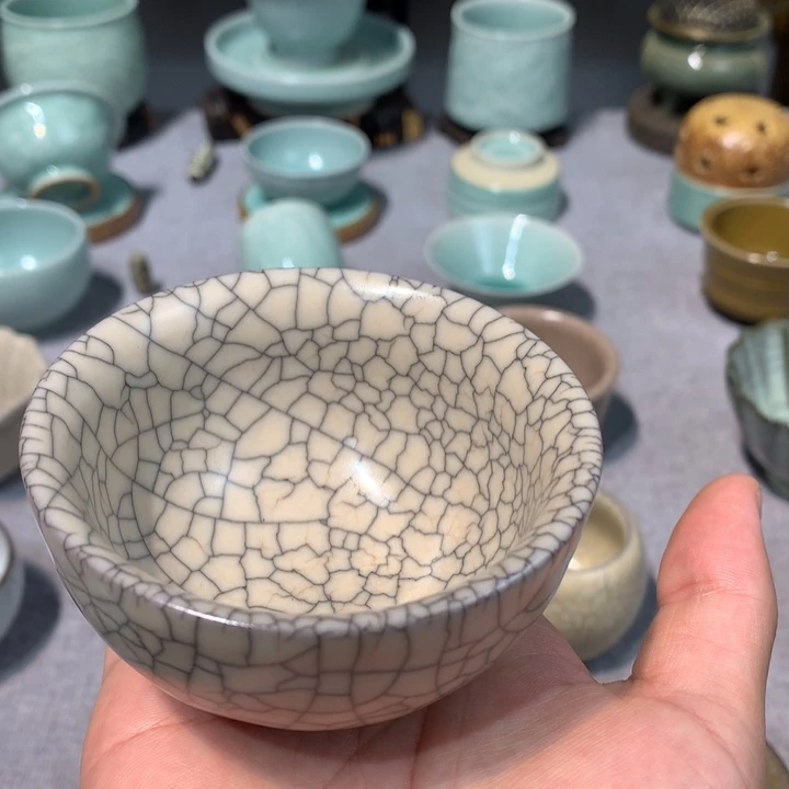 龙泉青瓷哥窑主人杯