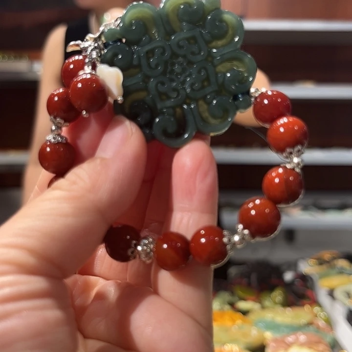 岫玉未镶嵌毛衣链