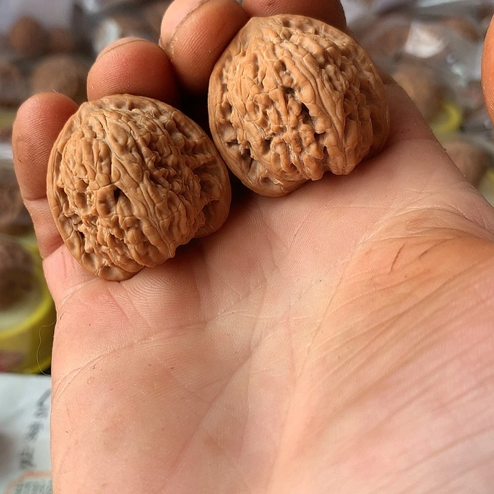 文玩核桃吊坠红玛瑙35