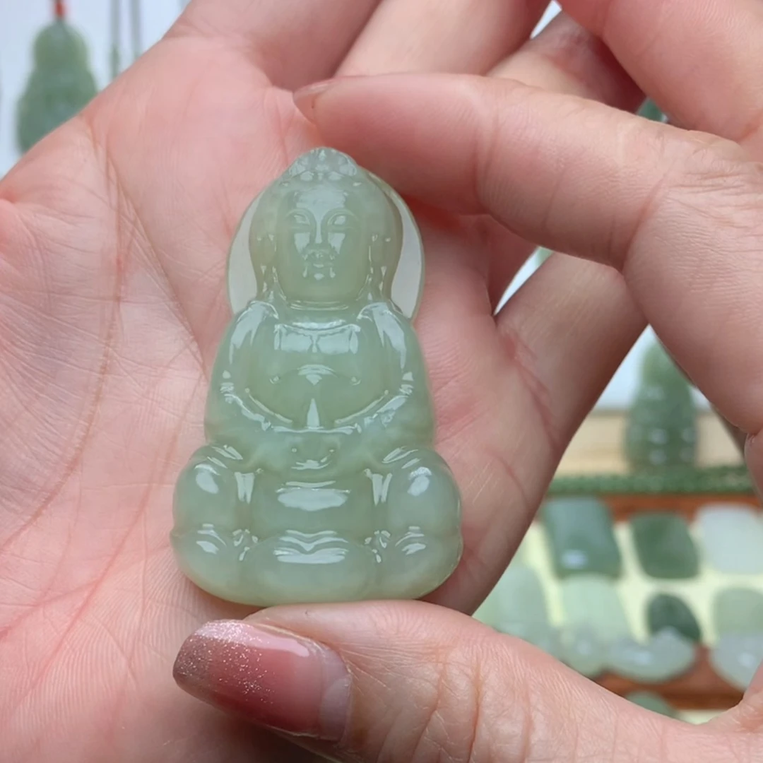 天然和田玉精品吊坠