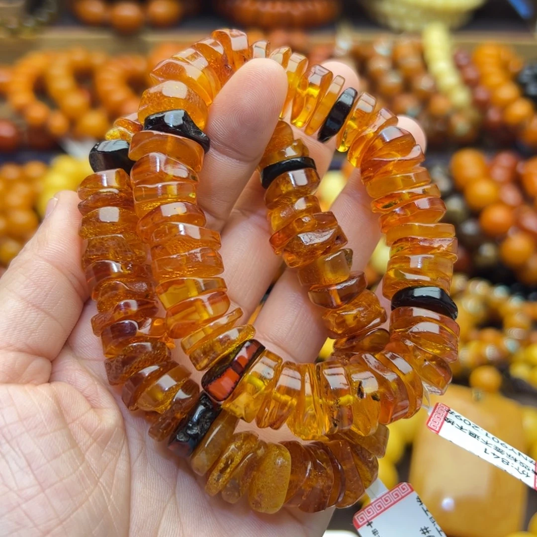 琥珀未镶嵌珠宝奇石多样性发其一