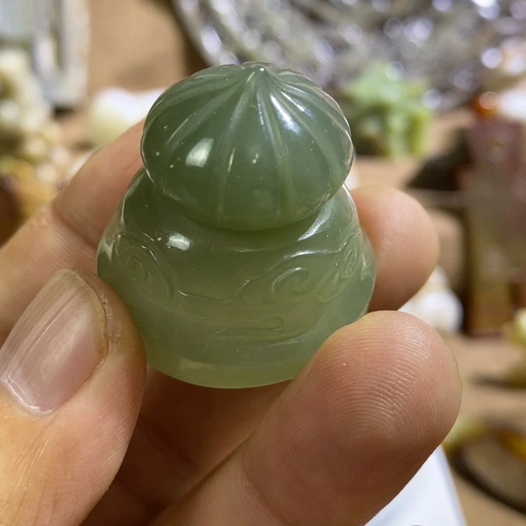 用***9和田玉（糖玉）未镶嵌挂件