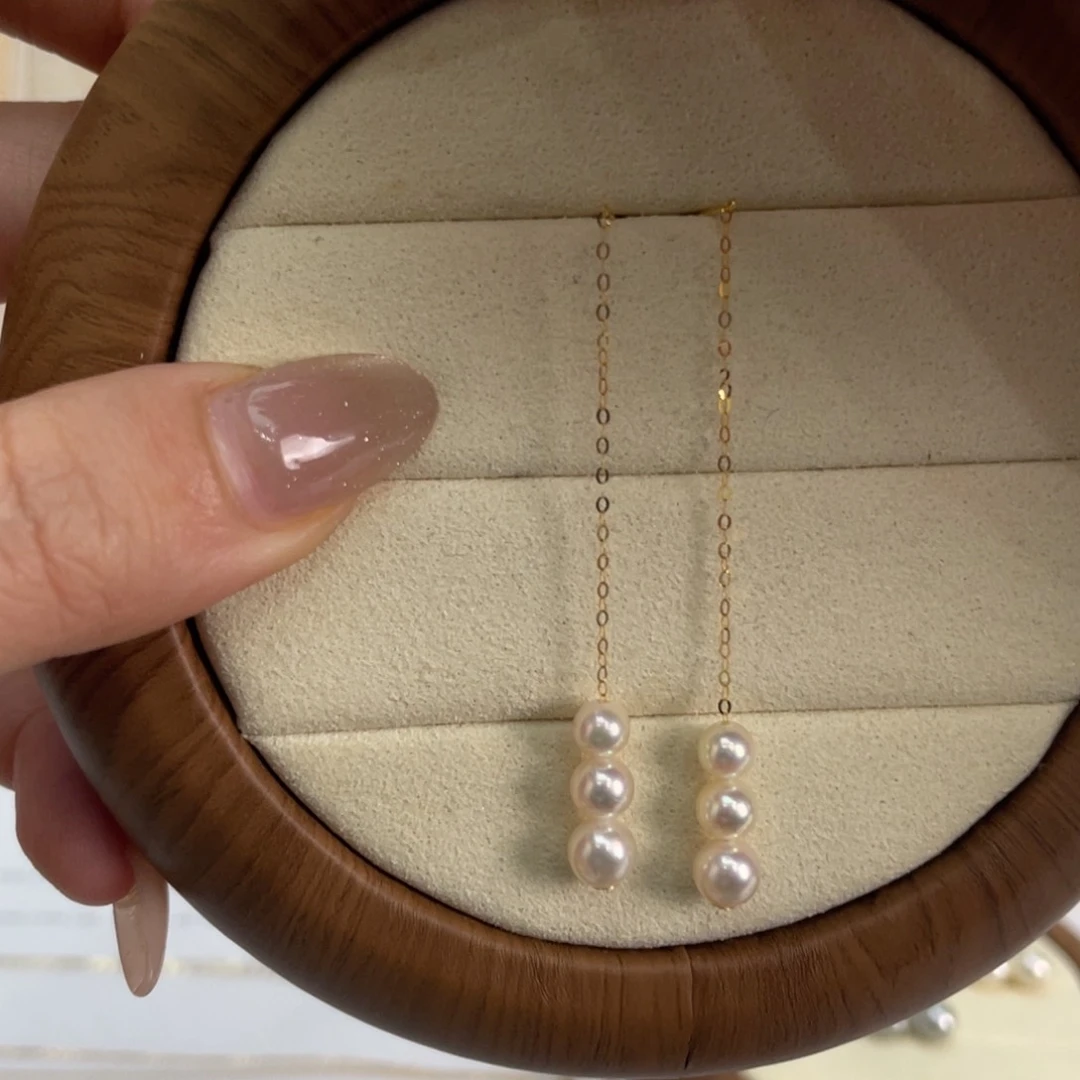 18K金镶嵌海水珍珠耳饰