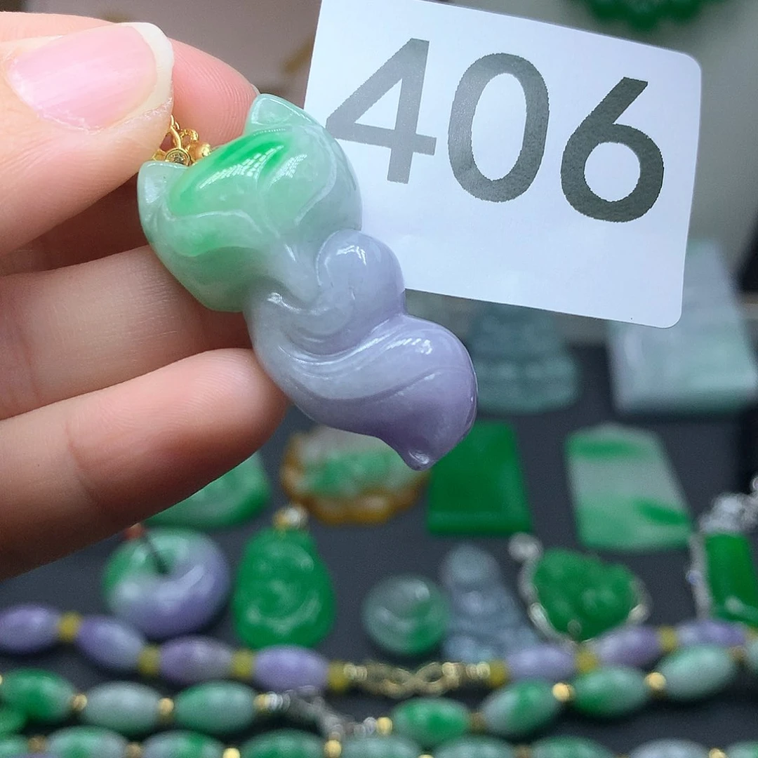 翡翠颈饰未镶嵌翡翠