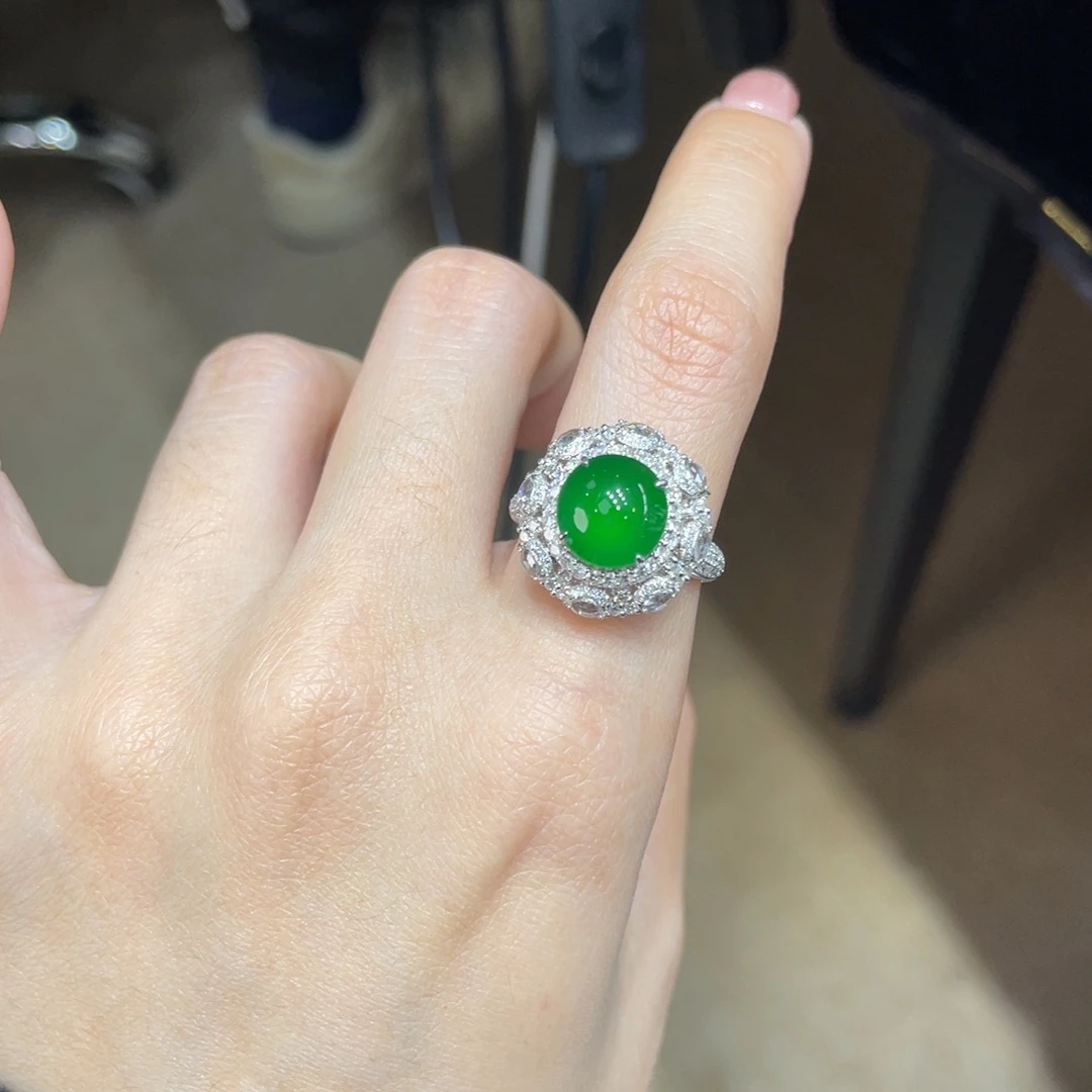 翡翠颈饰18K金镶嵌天然缅甸翡翠a货