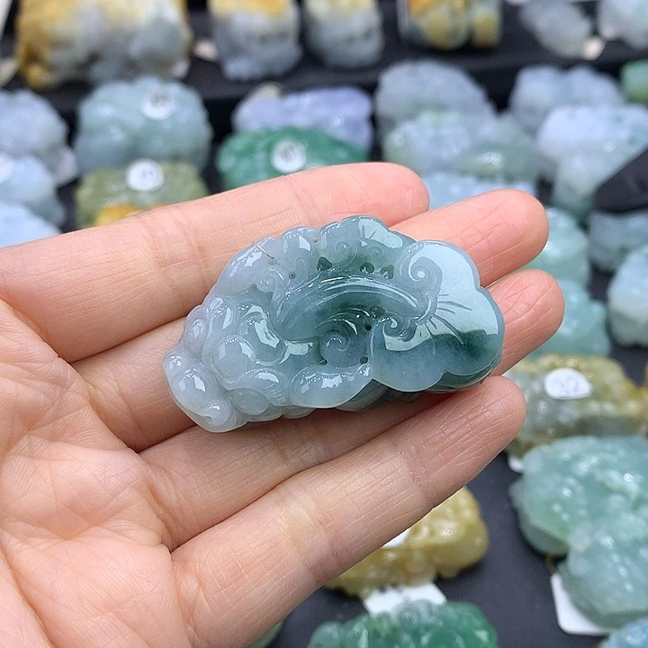 翡翠未镶嵌颈饰天然缅甸A货翡翠貔貅吊坠