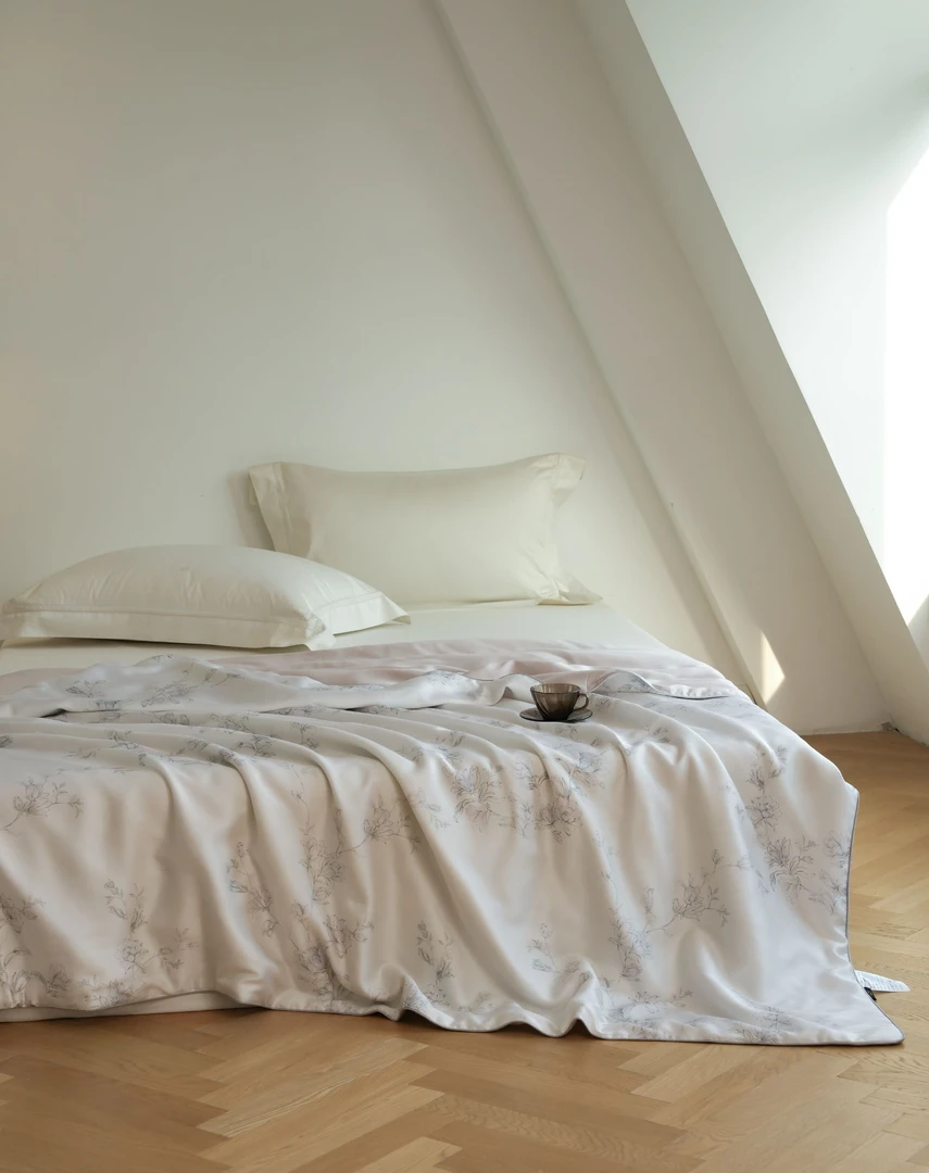 莉莉【夕瑶】2025新款A类兰精天丝印花夏被轻奢风双面机洗丝滑被子