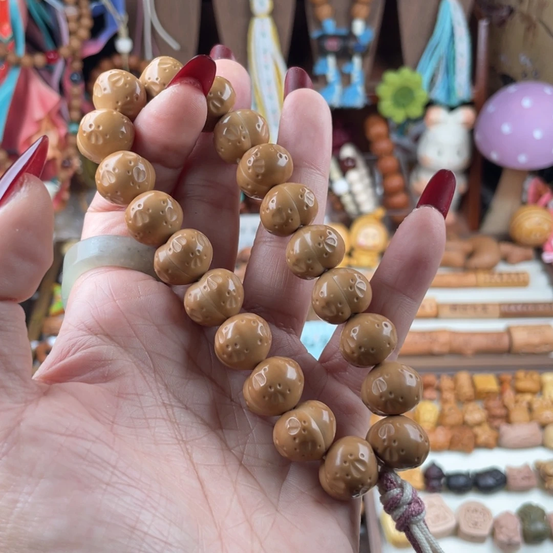 猴头核桃吊坠猫爪屁桃