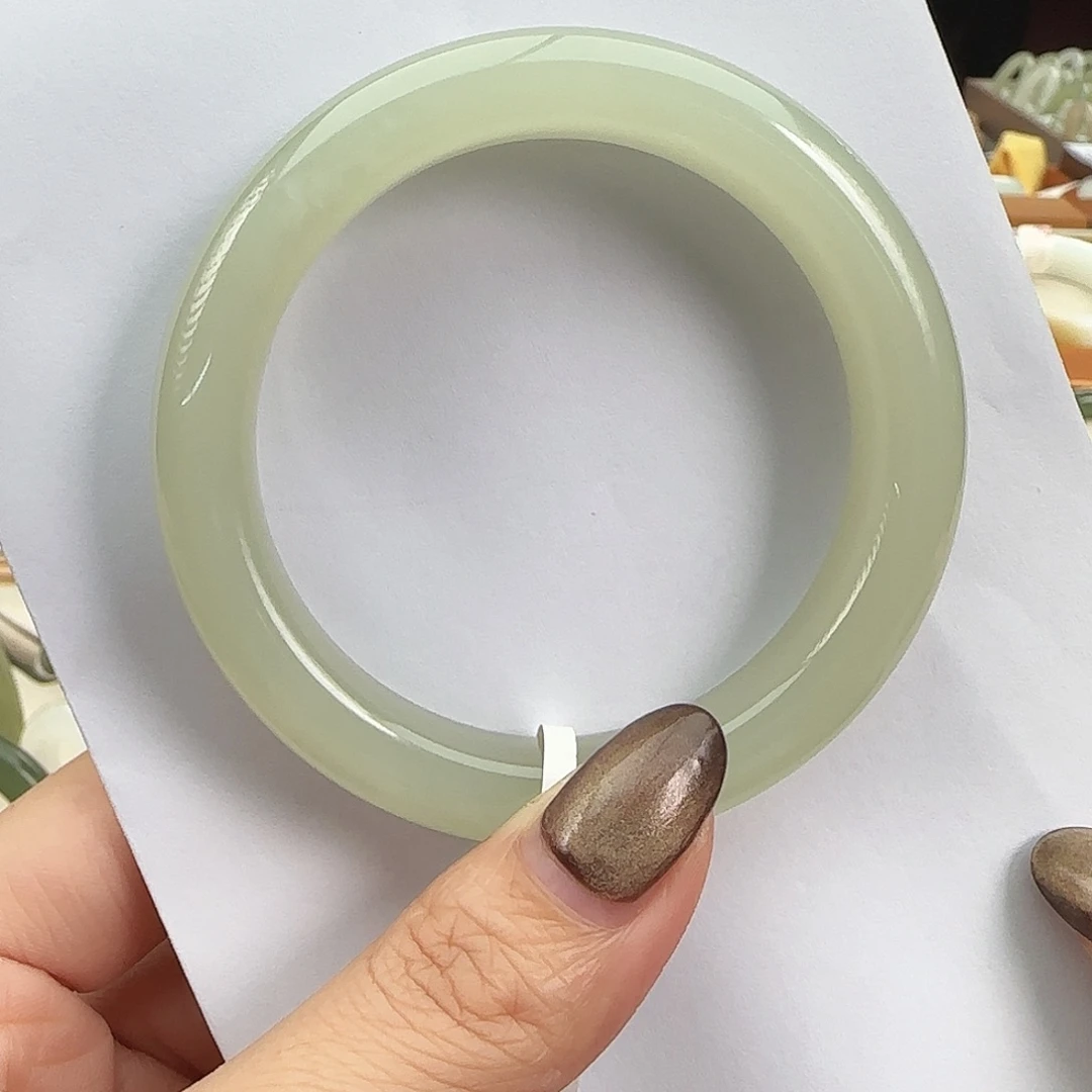 和田玉未镶嵌手镯高冰胶起猫光浅葡萄正圈57/58 精品大漏